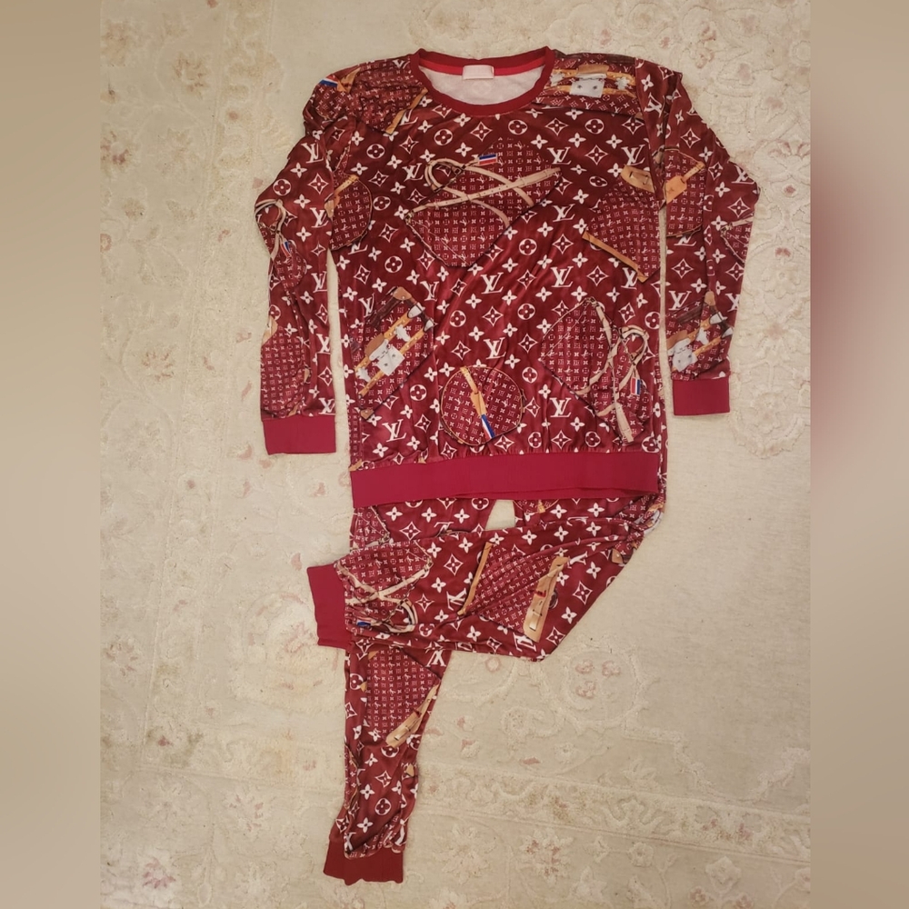 Louis  Vuitton pajama red size : L